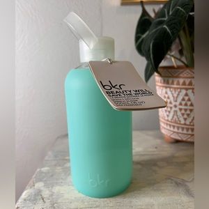 BKR *Holiday* Aqua Little 16oz Reusable Glass Water Bottle With Silicone Sleeve